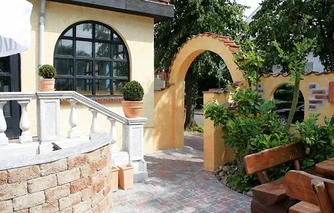 Mira Mare מלון הייליגנהאפן